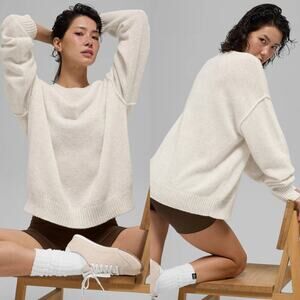 NWT ALO New Class Cashmere Crewneck Sweater in Bone Heather Size Large